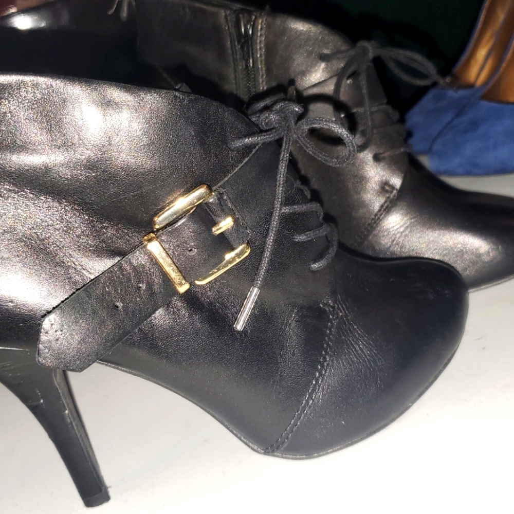 Black Stilletto Sexy Booties Size 7.5